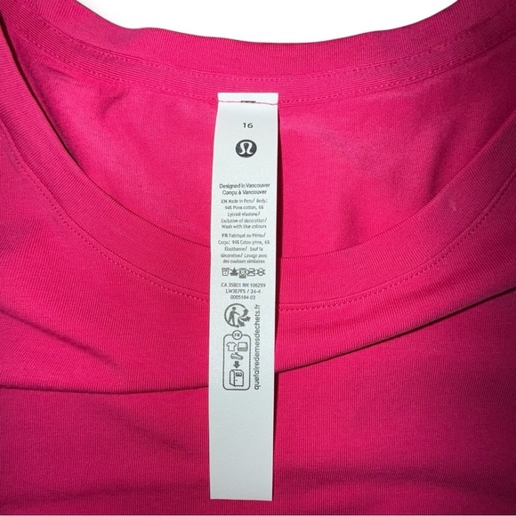 NWT LULULEMON Love Curved-Hem Crewneck T-Shirt - Passionate 16 - Picture 8 of 13